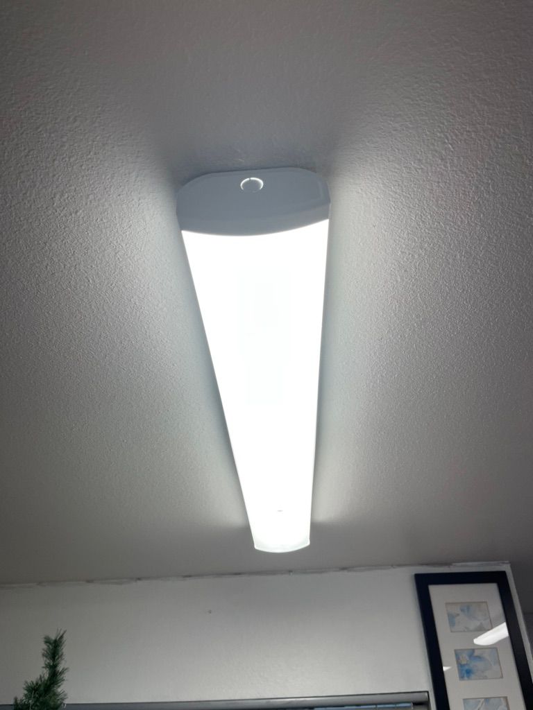 Light fixture replacement from chandler to 4 ft le