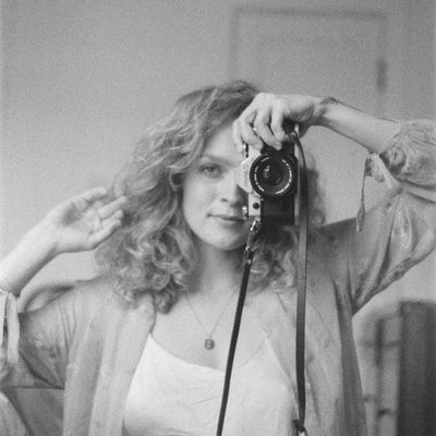 Avatar for Alyson Hall Photography