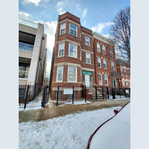 West Town, Chicago Multifamily