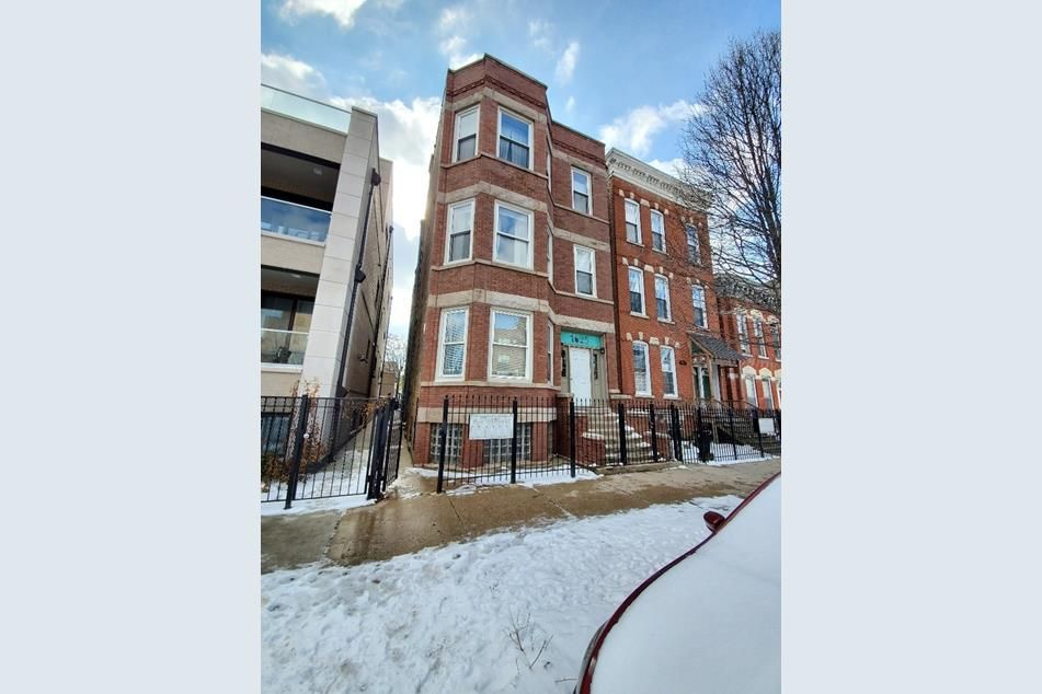 West Town, Chicago Multifamily