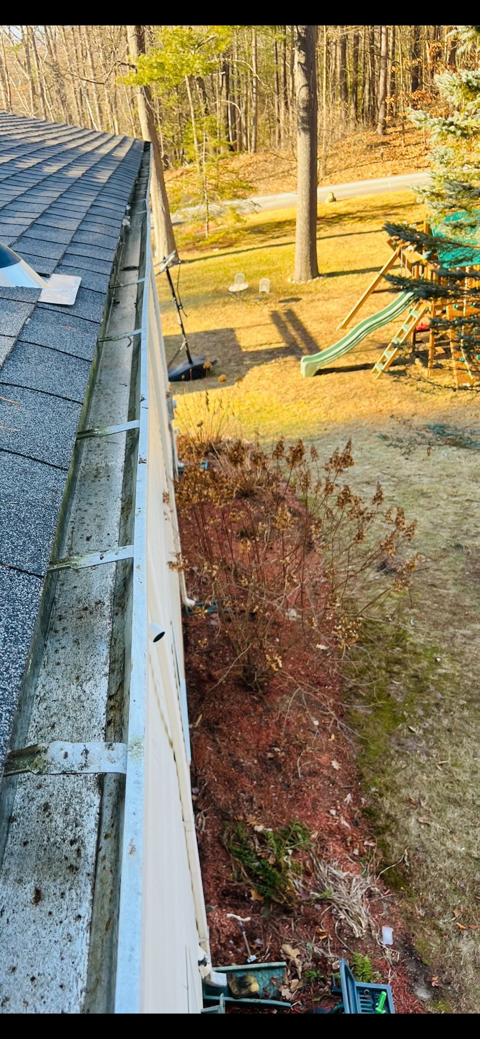 Gutter cleaning in Worcester ma