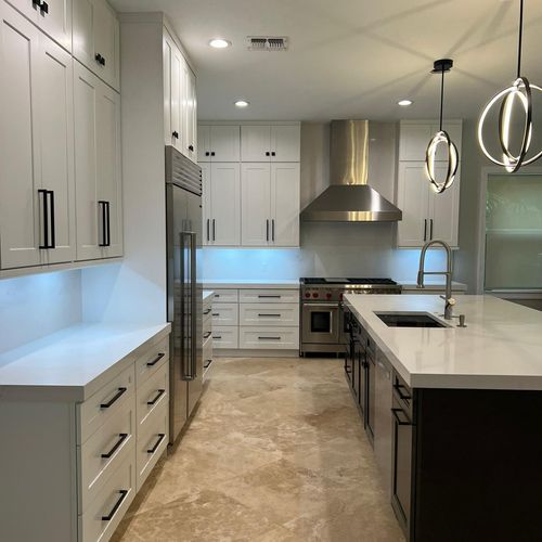 Shaker Grey Cabinets & Pure White