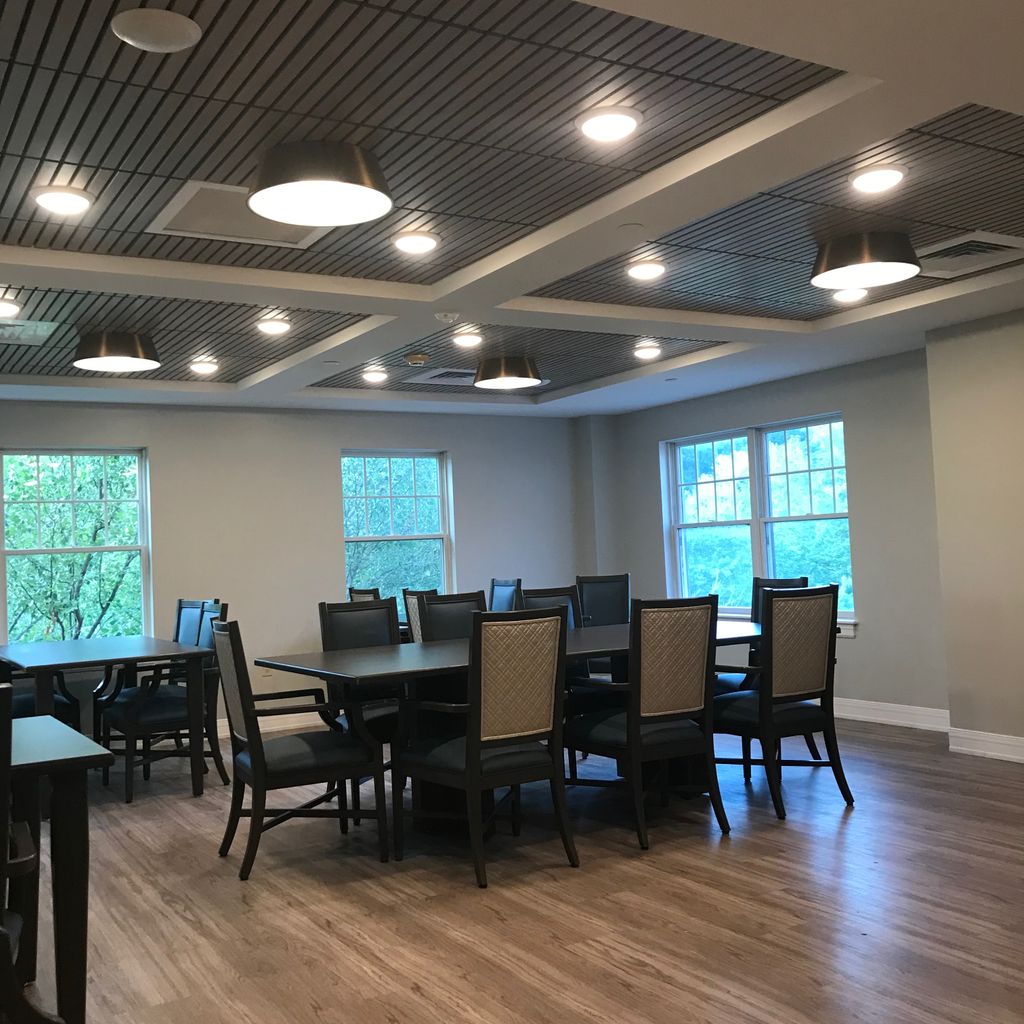 KENNEDY & WHITE LLC