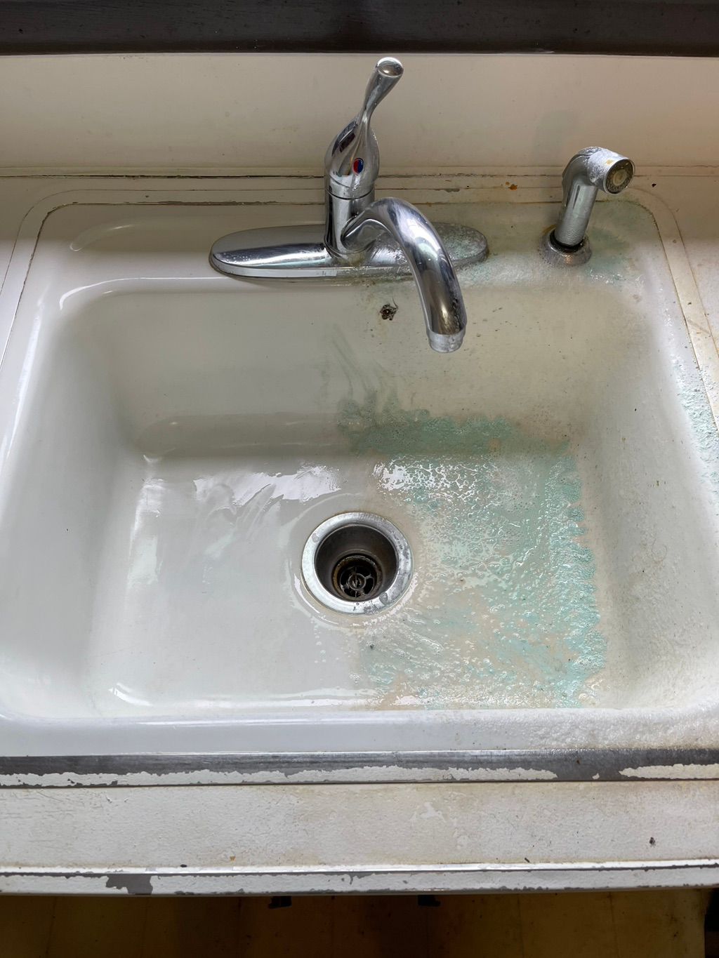 Hire me to come clean 🧼 up that sink 