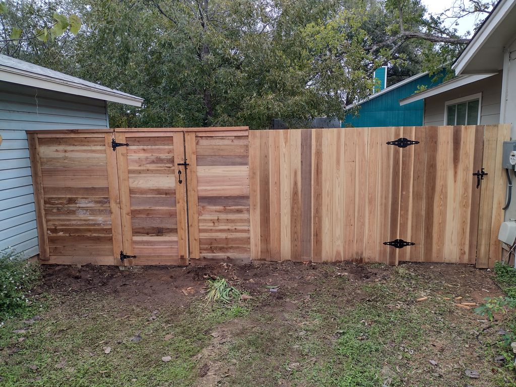 Vertical Fence and Horizontal Fence with Cap and T