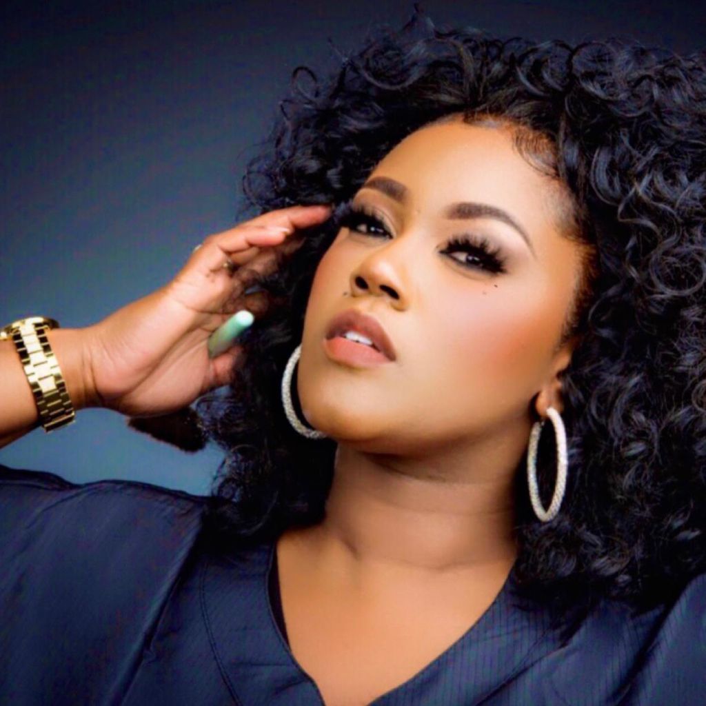 Dionne Ford Makeup