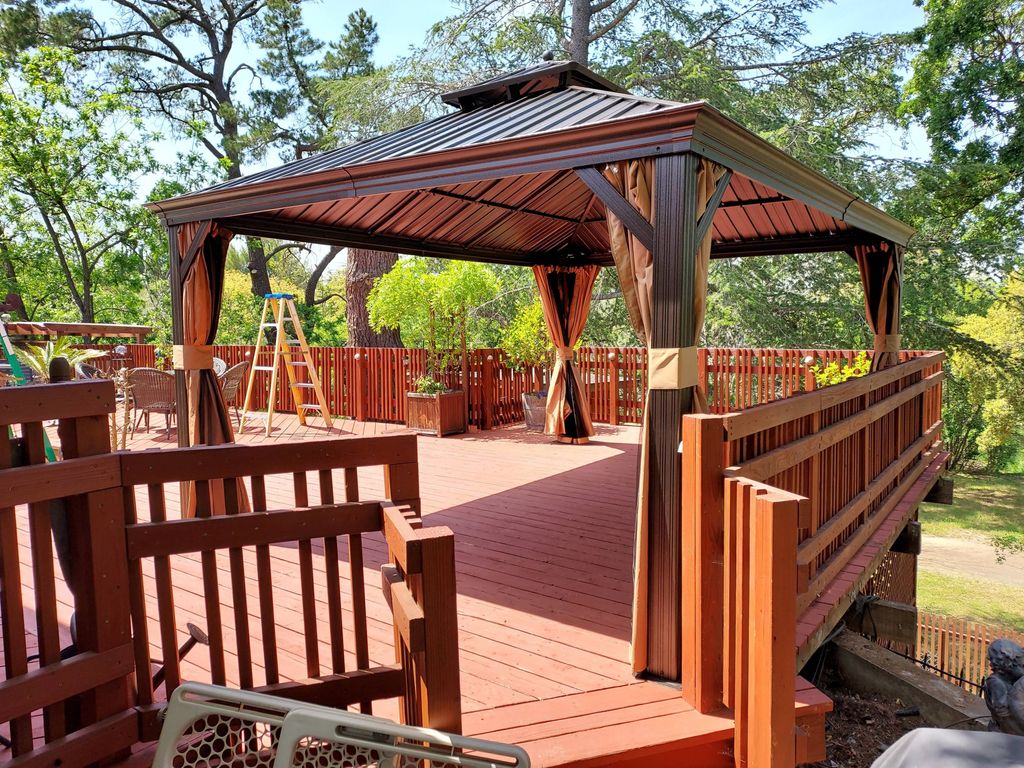 Peak Home Furnishings 16'x 12' Metal/Hardtop Pergo