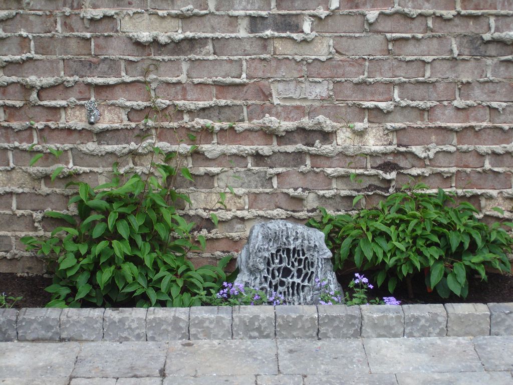 Rock Speaker