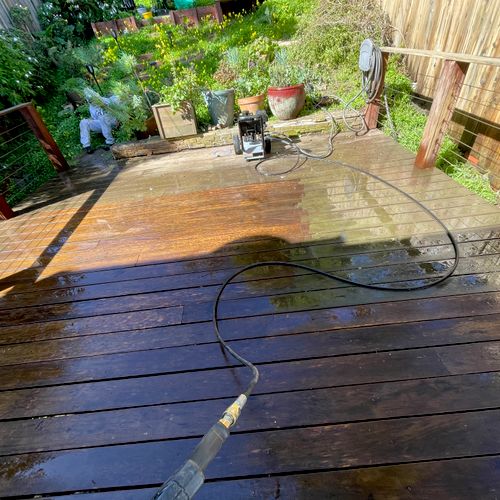 Deck Staining and Sealing