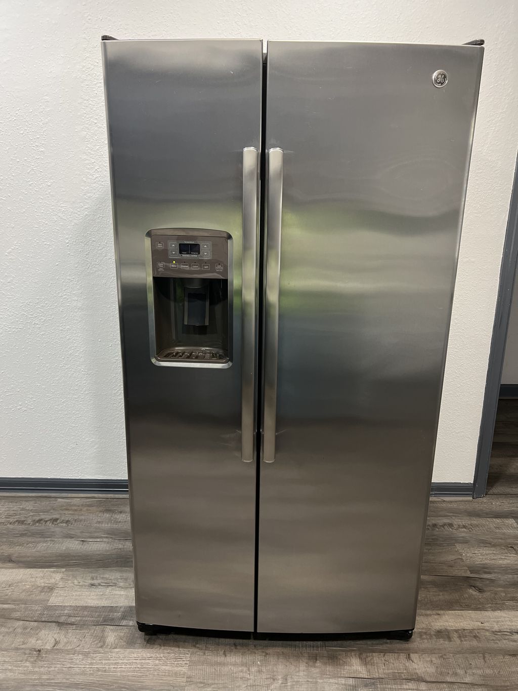 REFRIGERATOR OUTSIDE