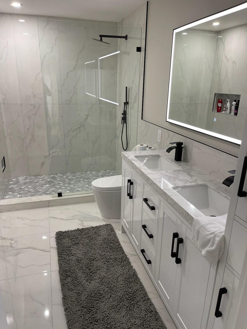Bath room remodel in process