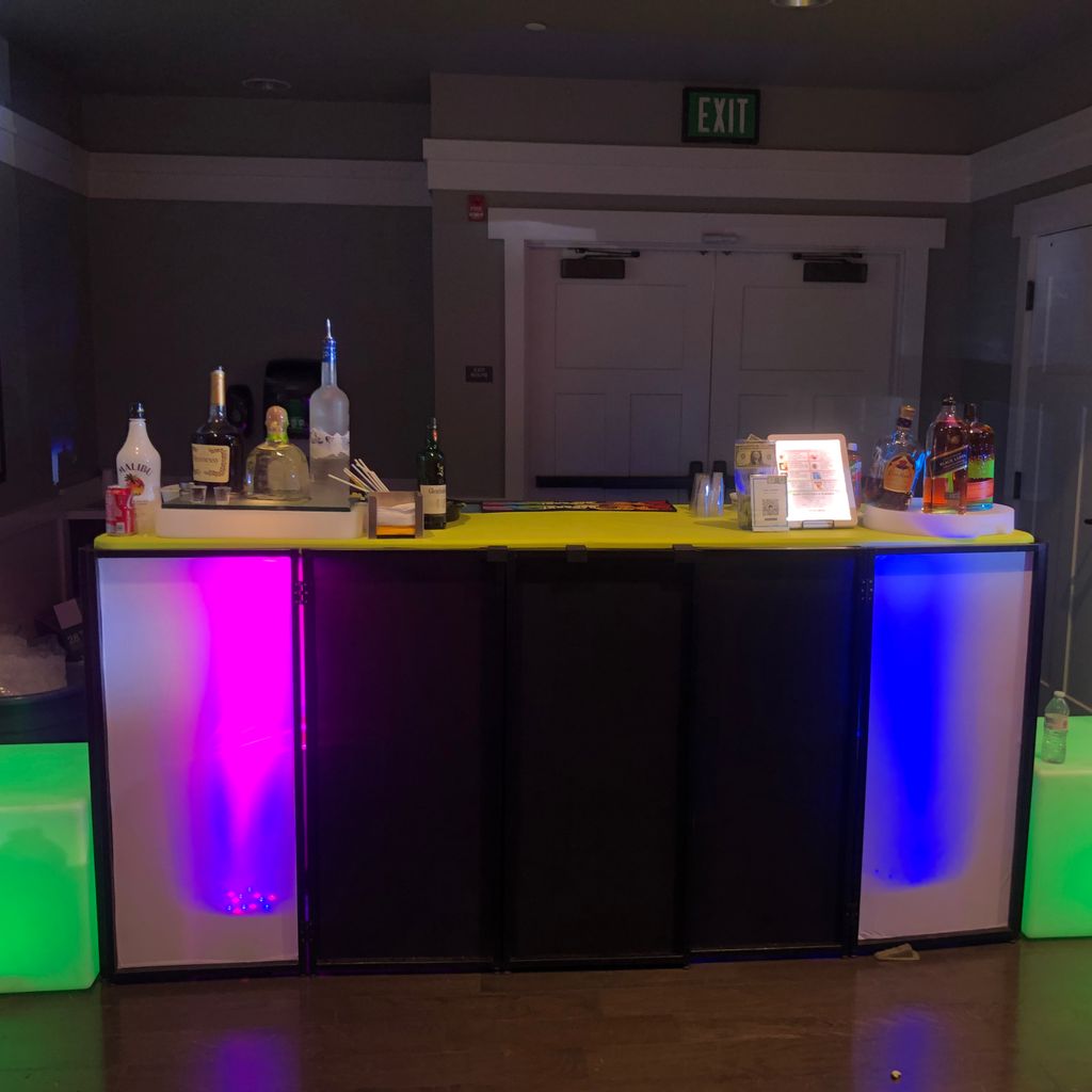 Mixology Meetup LLC - Luxury Day & Night LED Bar