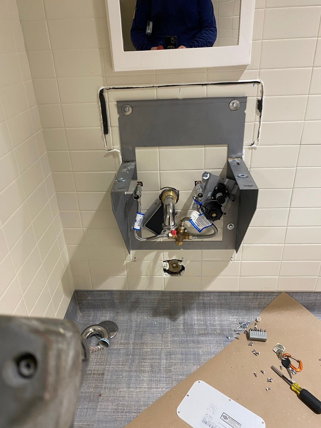 ADA sensor lavatory sink
