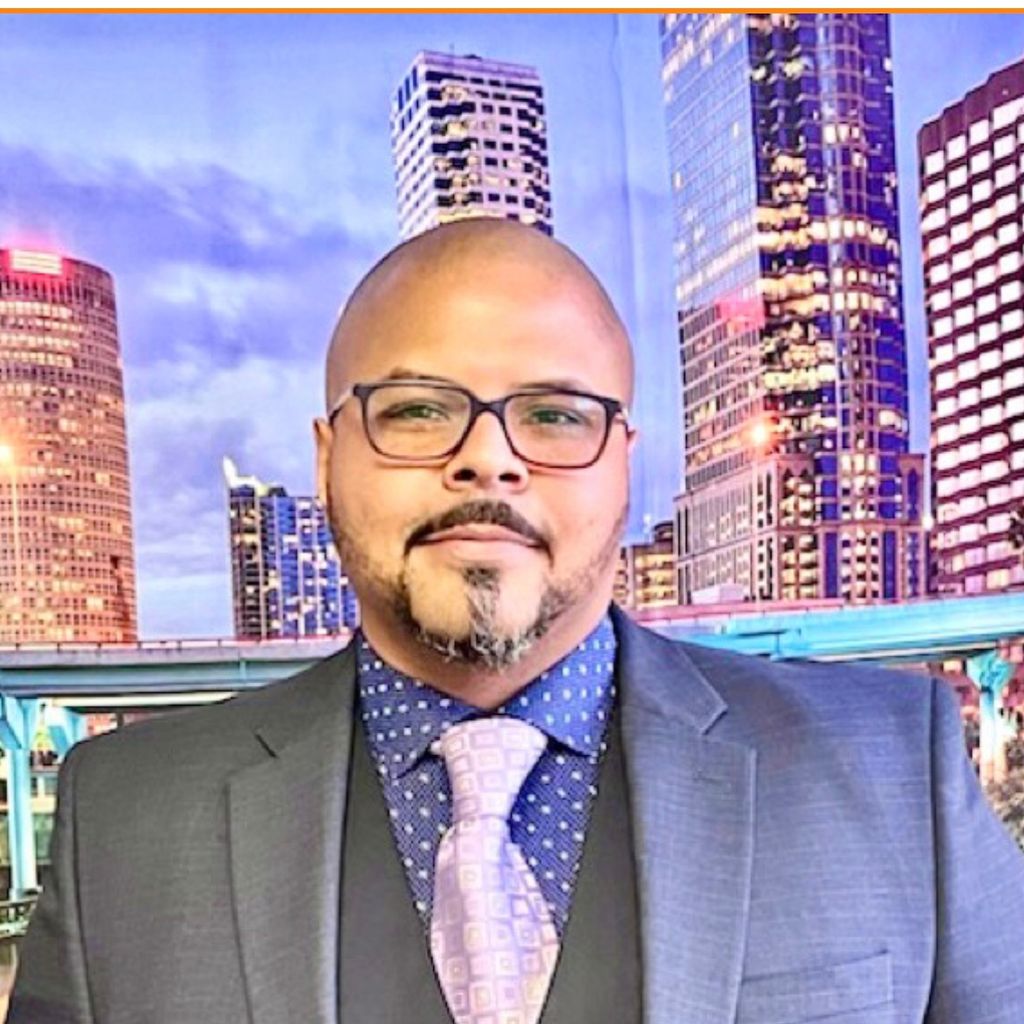 Adrian Castillo Realtor/PM/CPM
