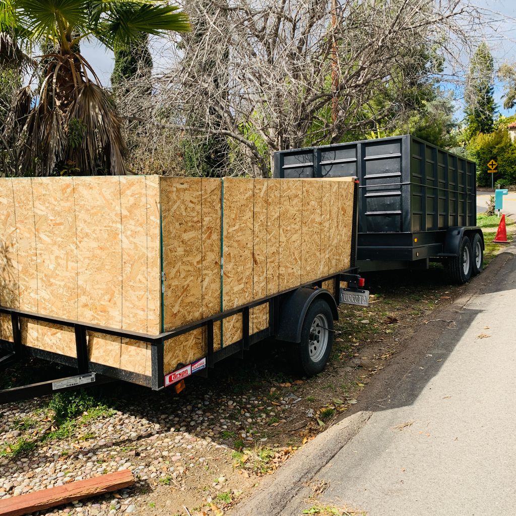 Moving Trailer