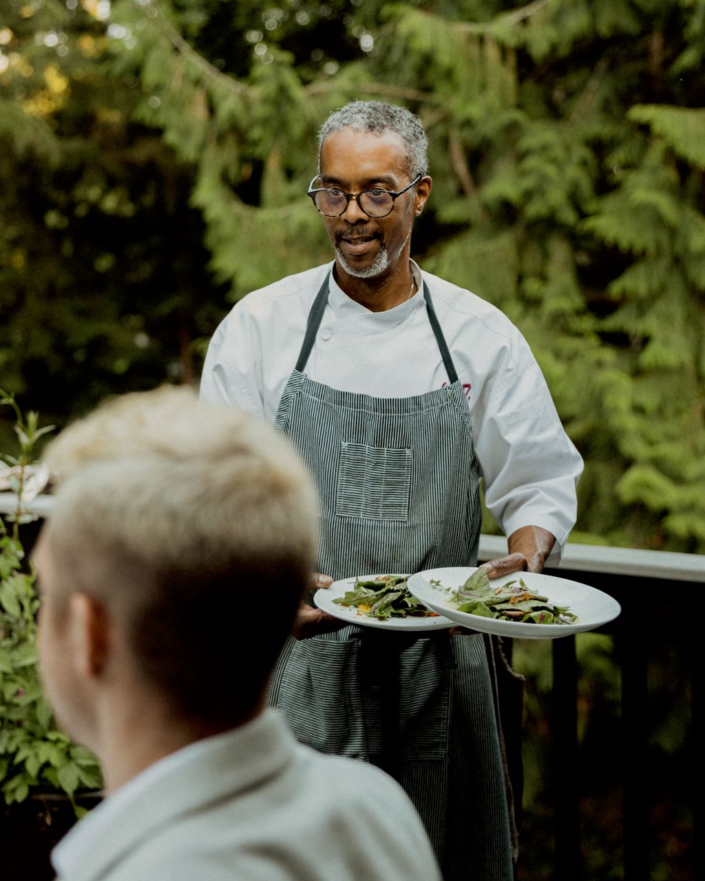 Outdoor dinner party for 12