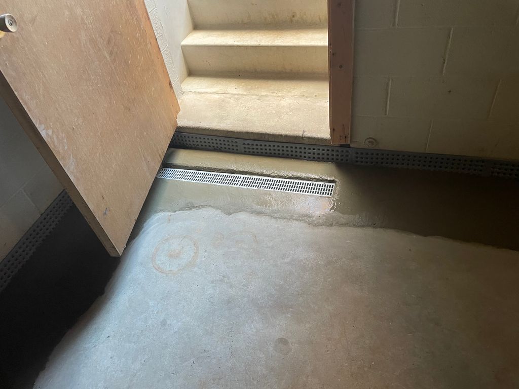 THRESHOLD DRAIN