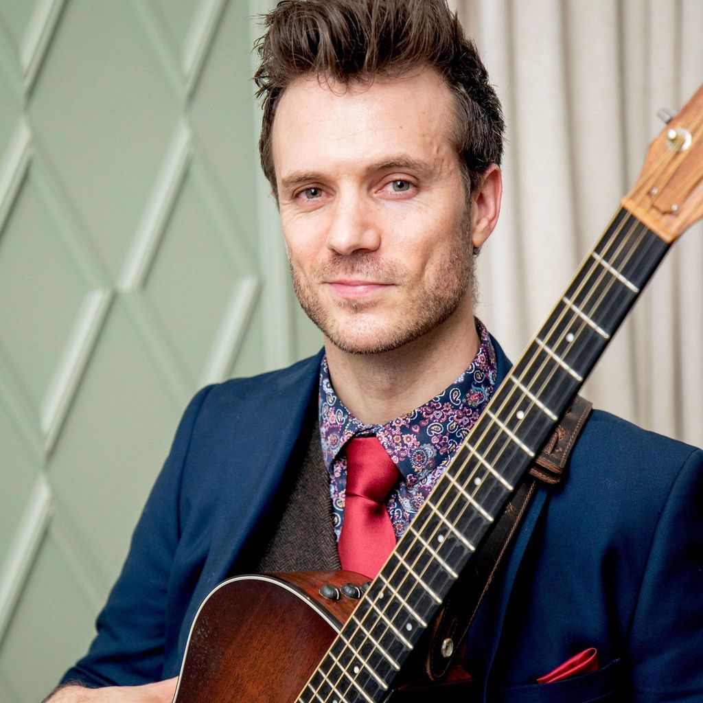 Dylan Galvin | Luxury Acoustic Entertainment