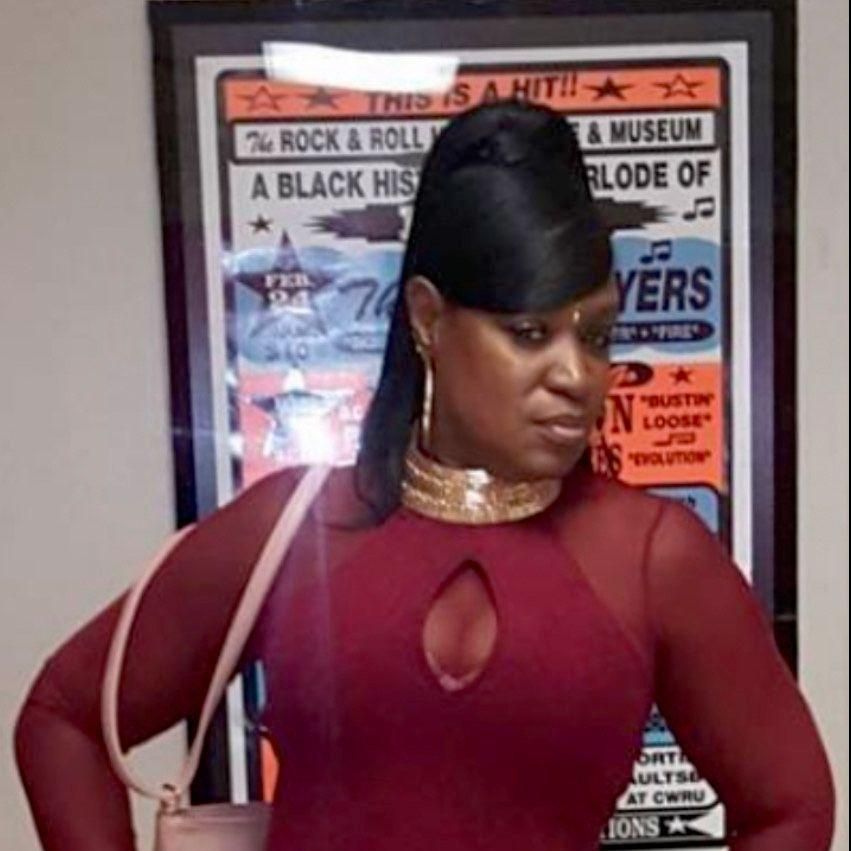AIRBNBQUEENZ LLC.