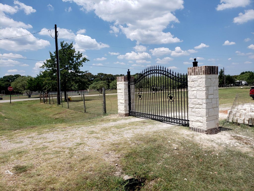 Gate Pillars