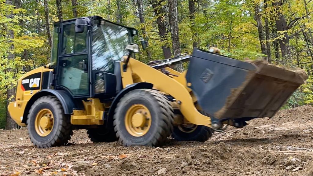 Cat 906M wheel loader