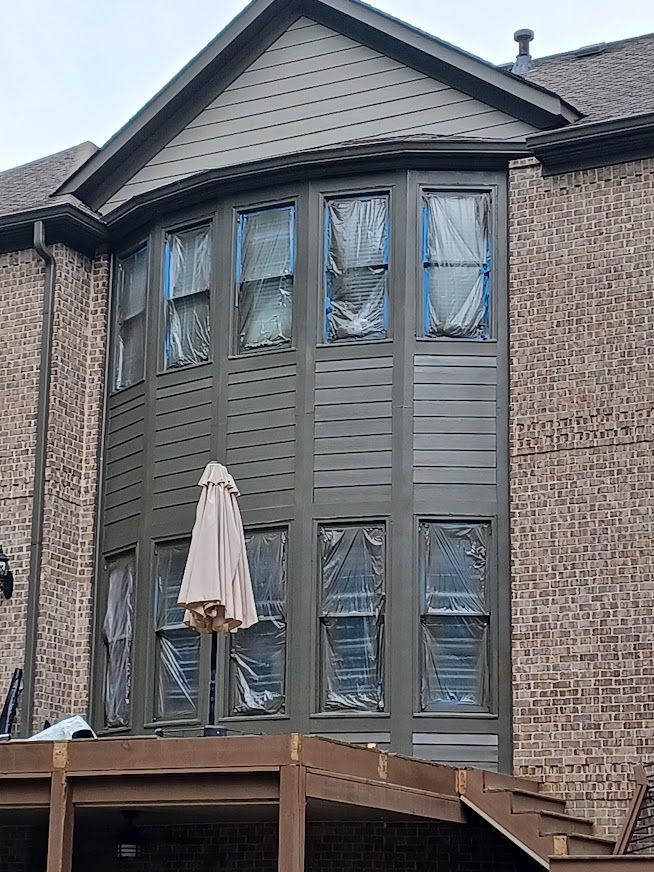 Bay windows Completely repaired 