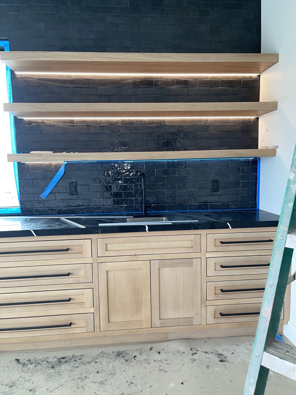 Shelf lighting, led strips