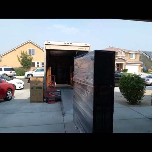 I hired LA movings to move my 
3 bedroom house fro