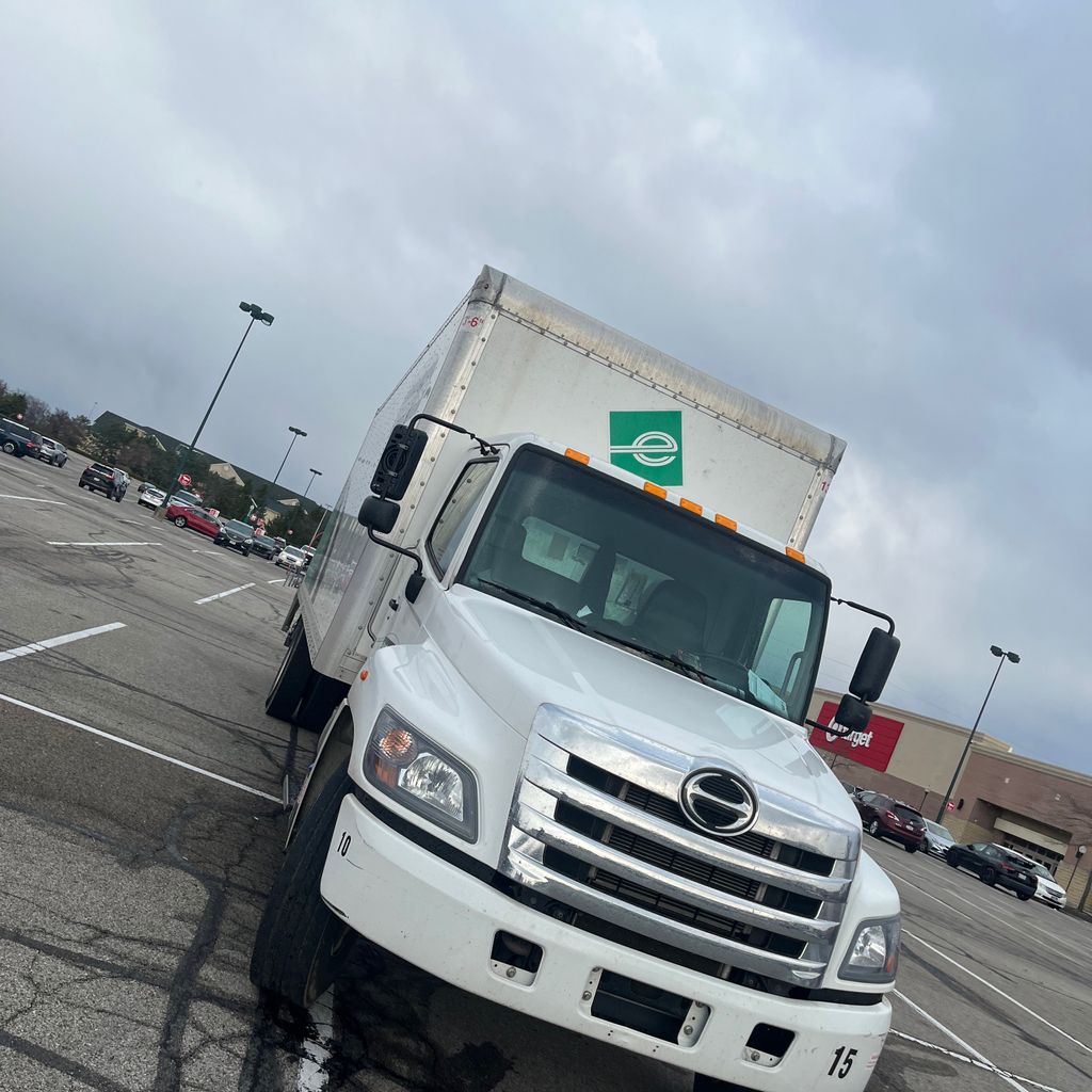 Swiftly Trucking LLC