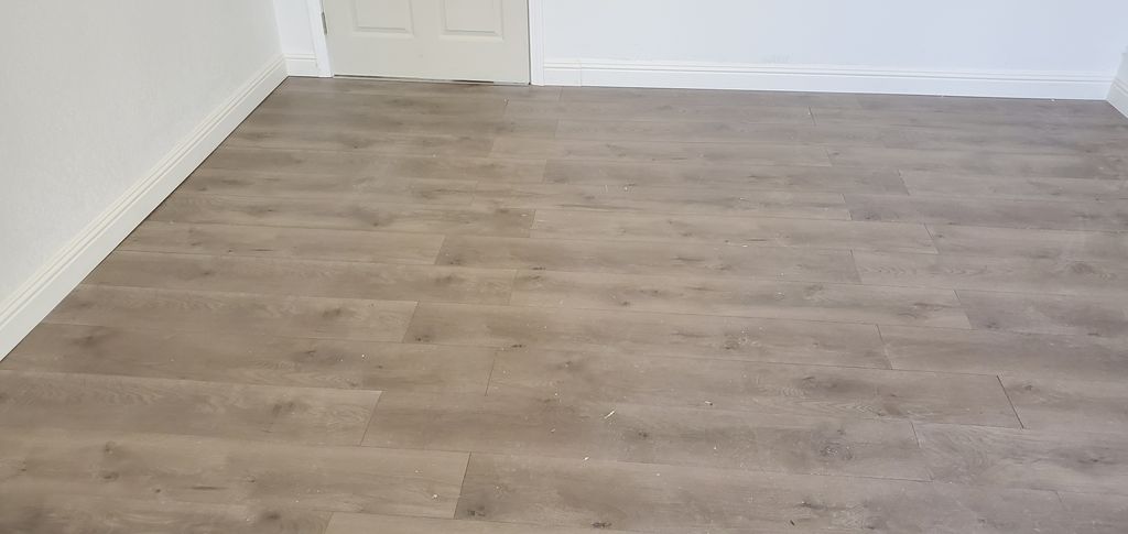 Laminate floor install