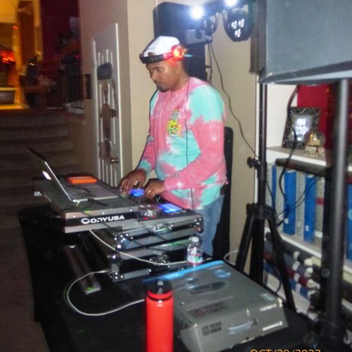 Bobby Chulo is awesome!  He was our DJ for a Hallo