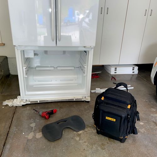 GE Refrigerator repair in Santa Monica, Ca. 