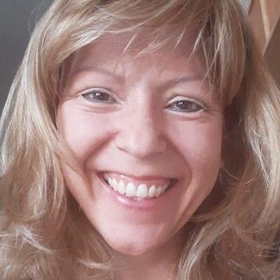 Martina Sedlakova - Language Specialist