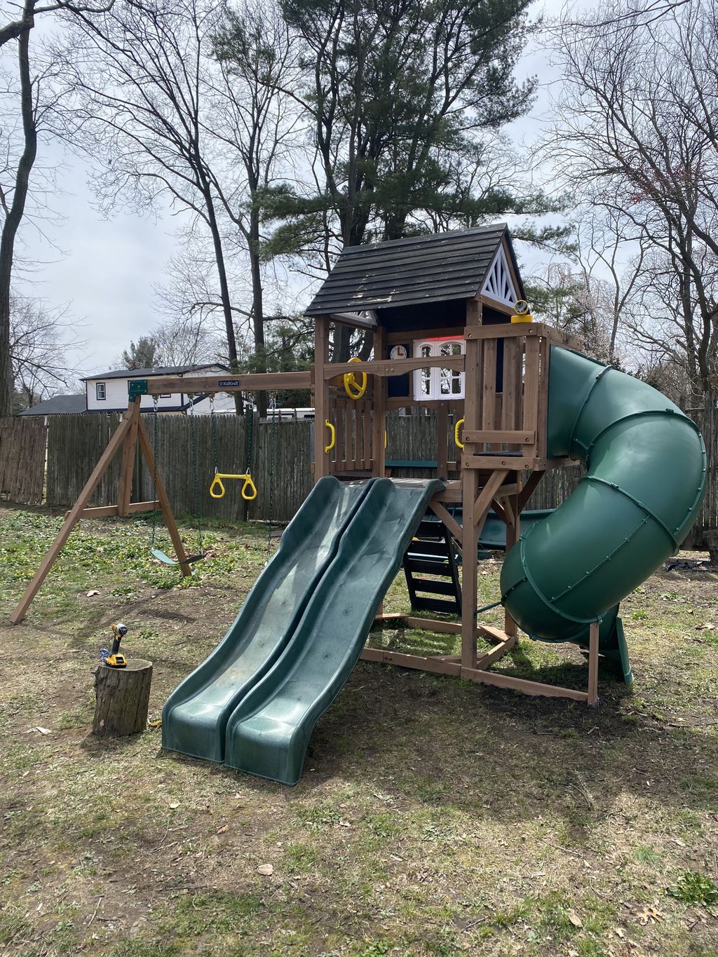 Play Equipment Construction and Assembly