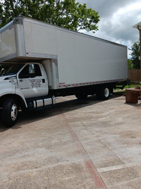 26ft Box Trucks 