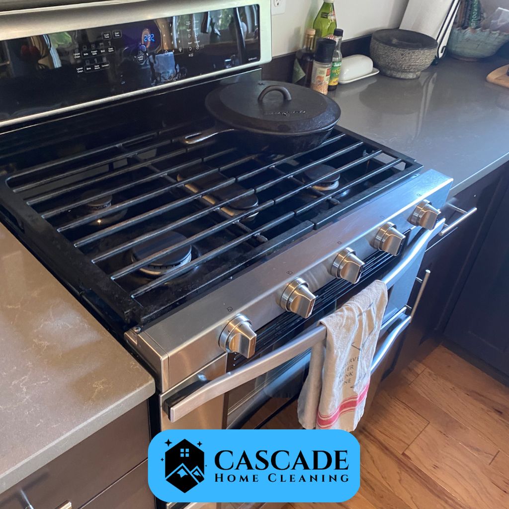 After Deep Cleaning an Oven