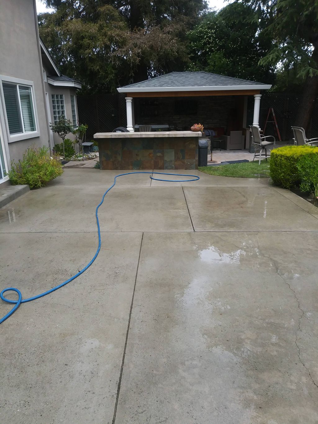 4/17/23 Completed Patio (Pressure Wash)