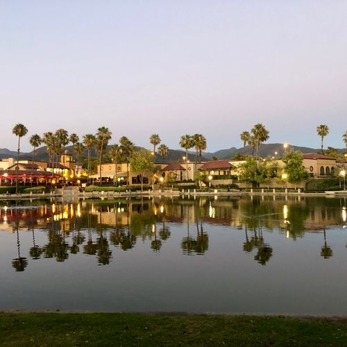 Restaurants Overlooking RSM Lake