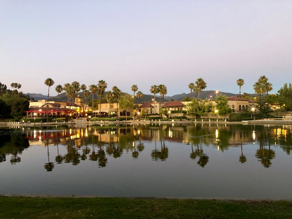 Restaurants Overlooking RSM Lake