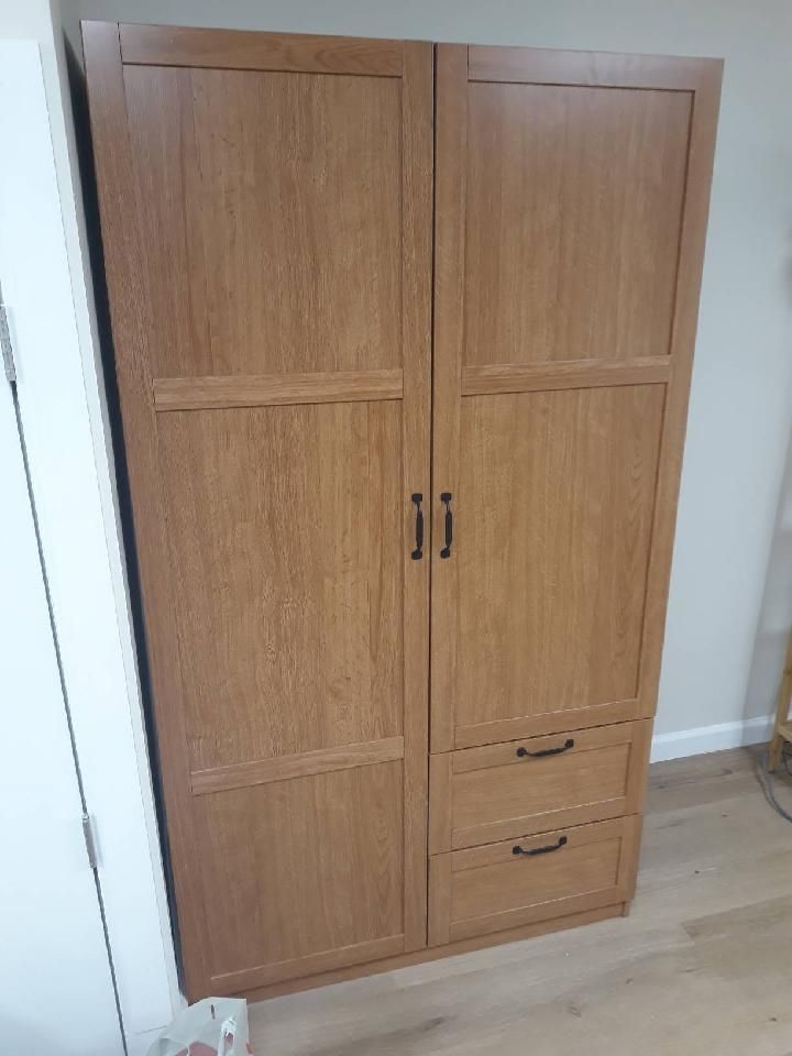 Did a great job in assembling a big wardrobe for m