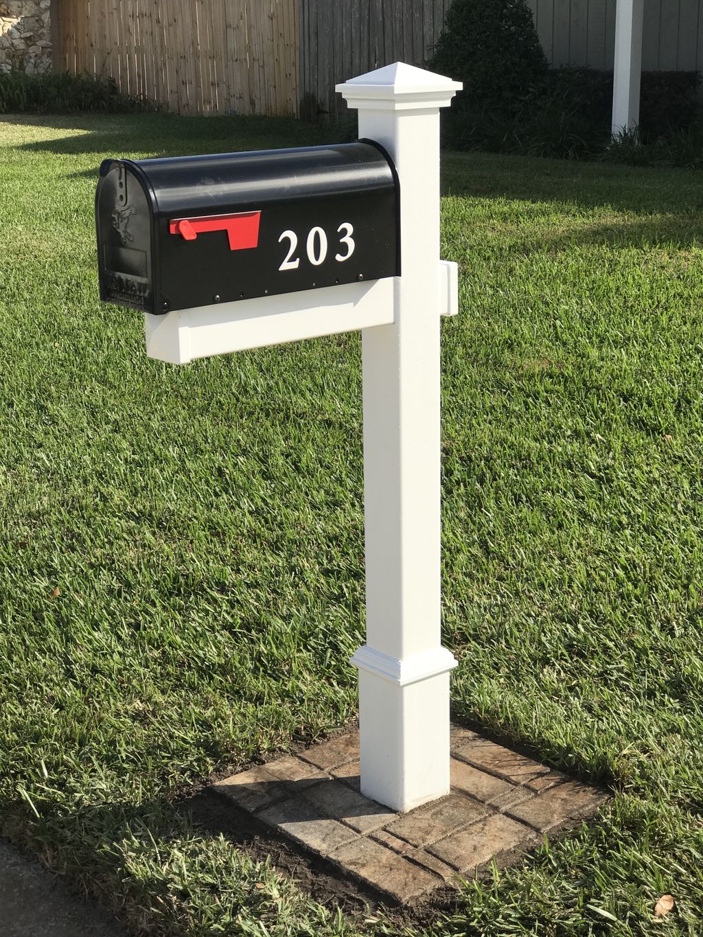 Mailbox install with paver base