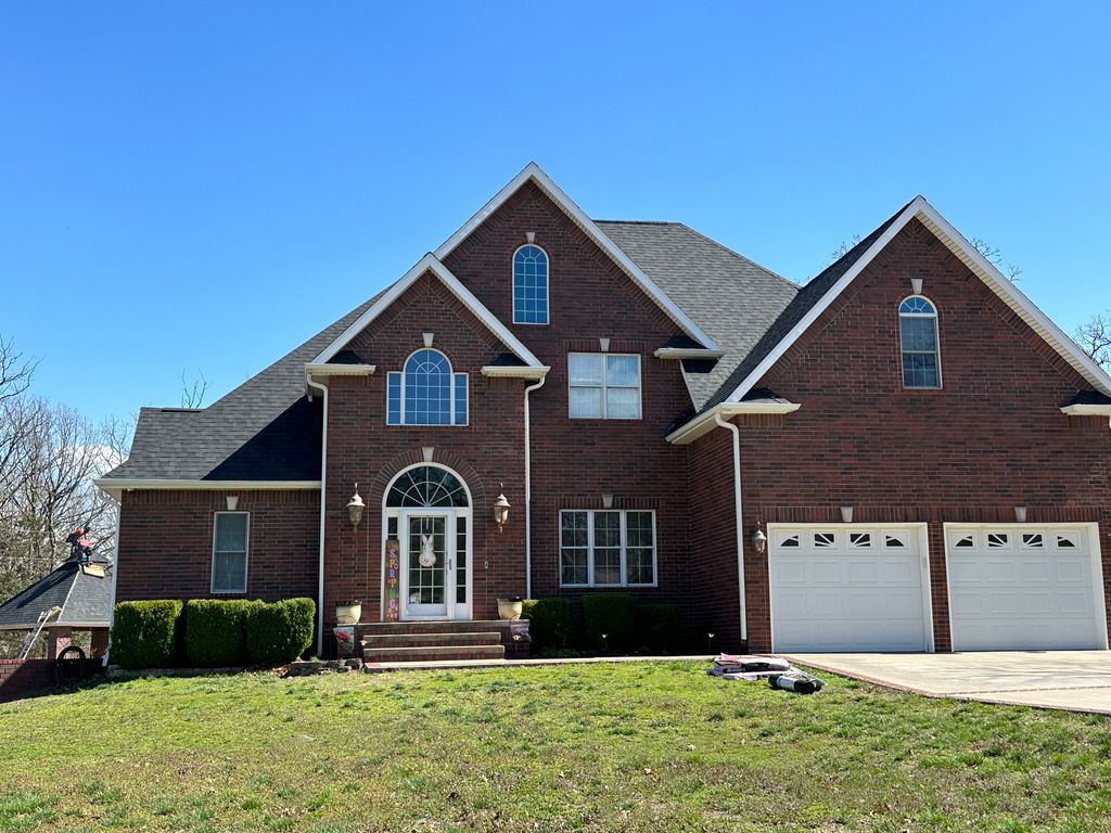 12/12 pitch home installed with Owens Corning Onyx