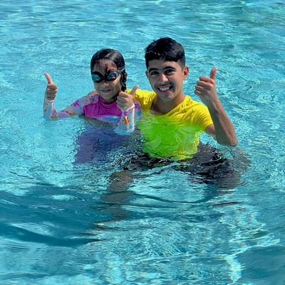 Avatar for Momo Lessons & lifeguard
