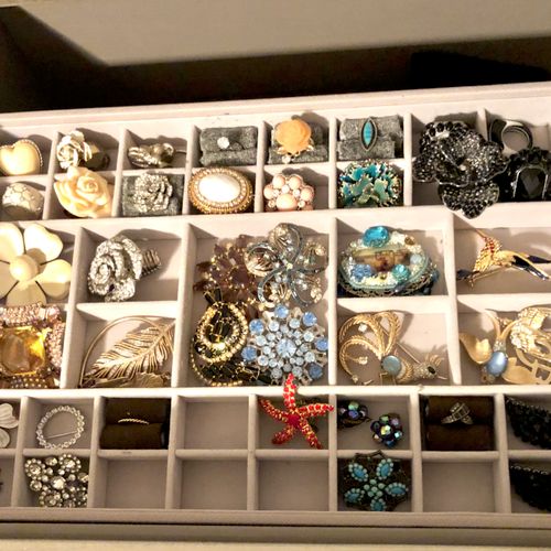 Jewelry storage