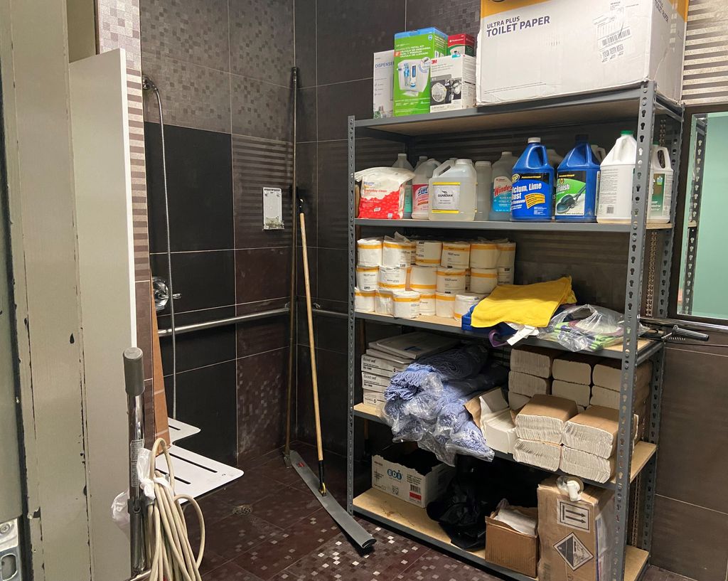 1 Closet Organization - After 