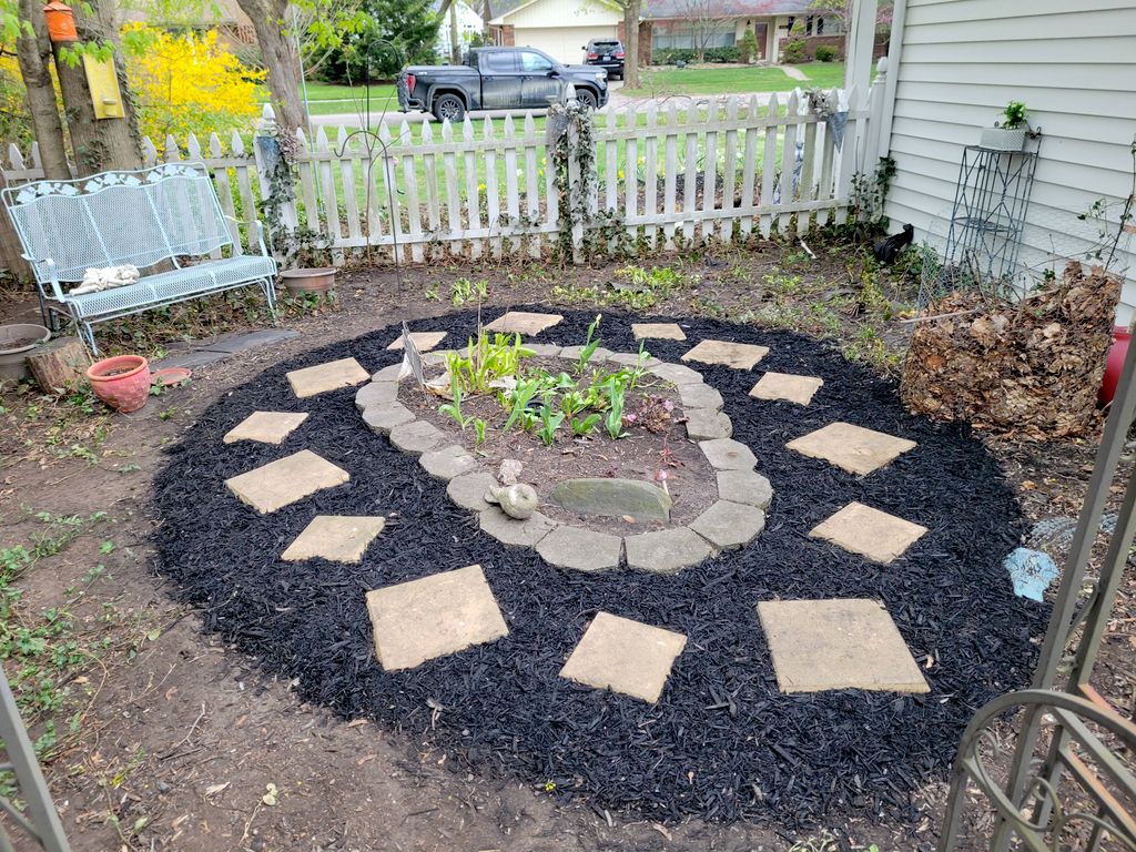 AFTER :  MULCH BETTER! :)