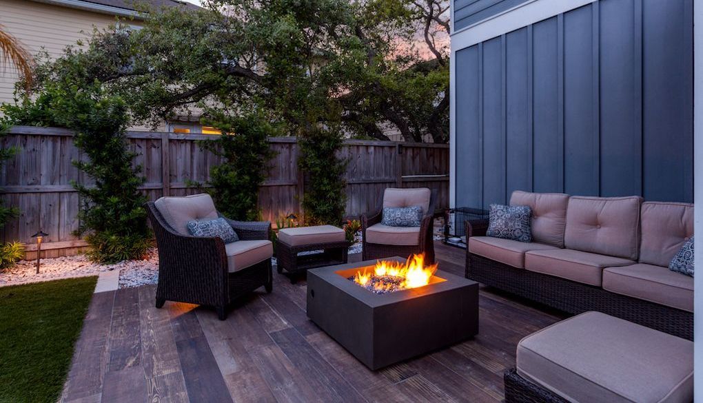 outdoor fire pit in backyard deck