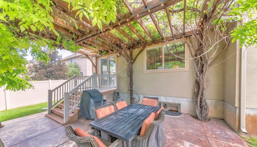 pergola shade structure in small backyard