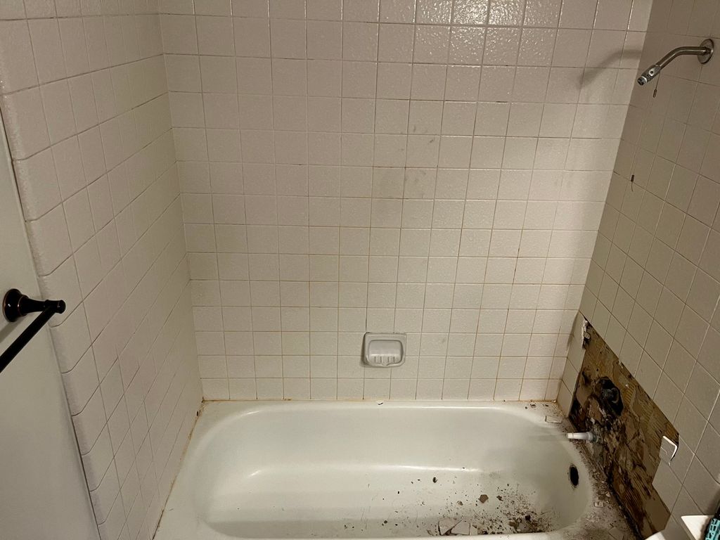 Got an old leaky shower? Let’s renovate!