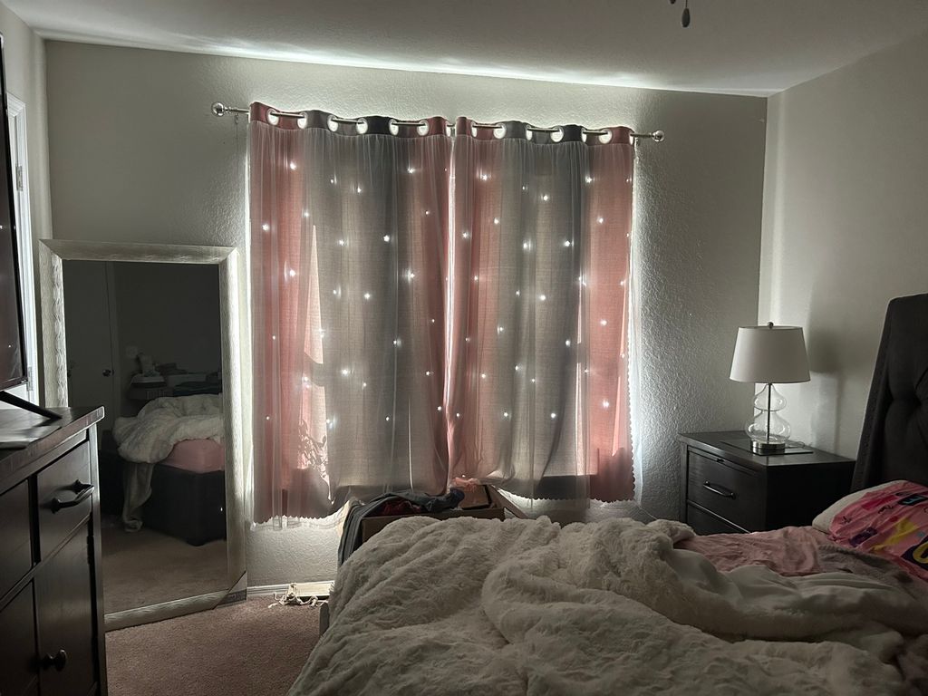 Here I’ve installed some very beautiful starry nig
